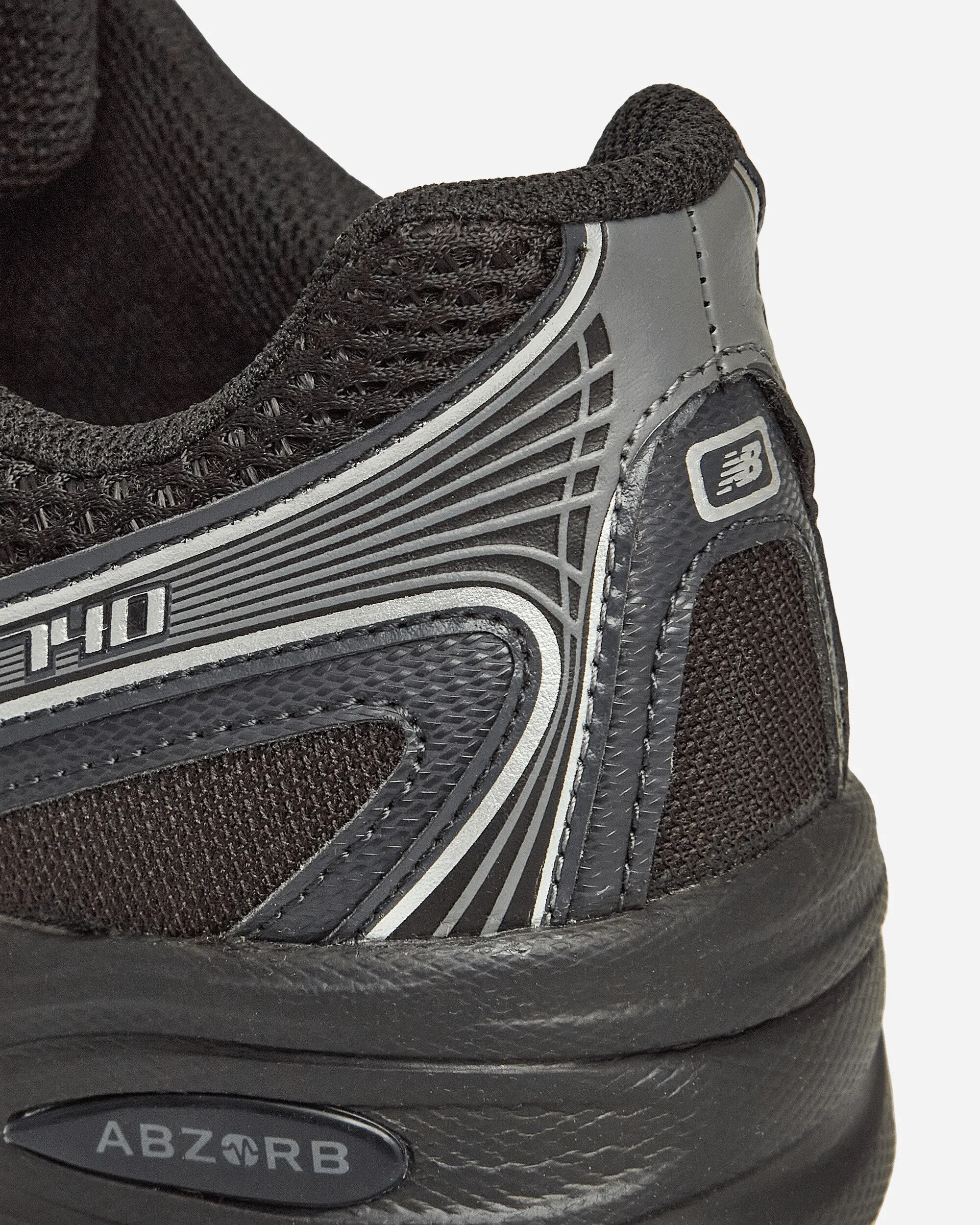 740 Sneakers Schwarz / Silber Metallic