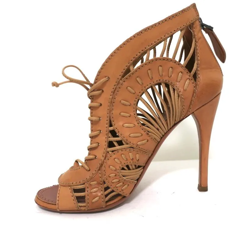 Alaia Schnürbare Peep-Toe-Stiefeletten Kamel Leder Größe 37 High Heel Knöchelstiefel