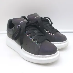 Alexander McQueen Irisierende Übergroße Sneakers Lila/Schwarz Größe 35.5 D
