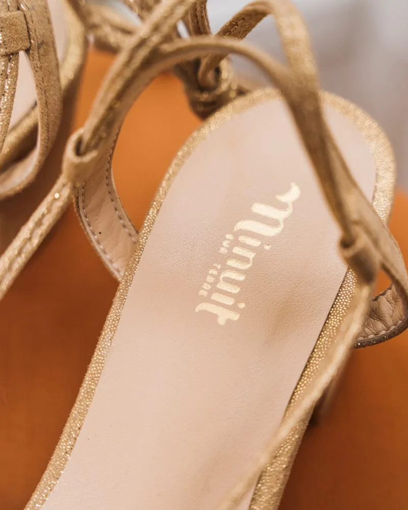 Alissa Vegane Sandalen mit Absatz aus recyceltem Getreide | Gold
