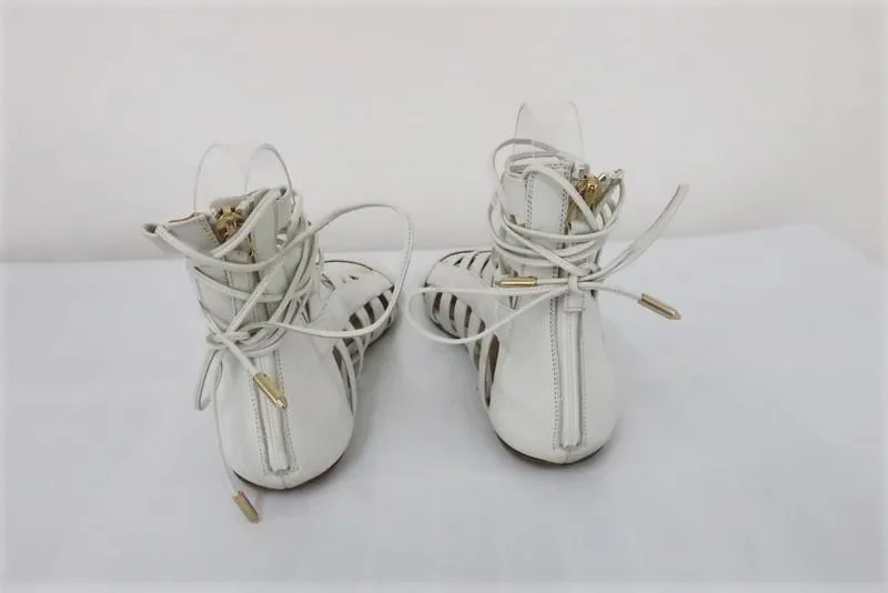Aquazzura Amazon Gladiatoren-Sandalen Weißes Leder Größe 37.5 Schnürung Flache Schuhe