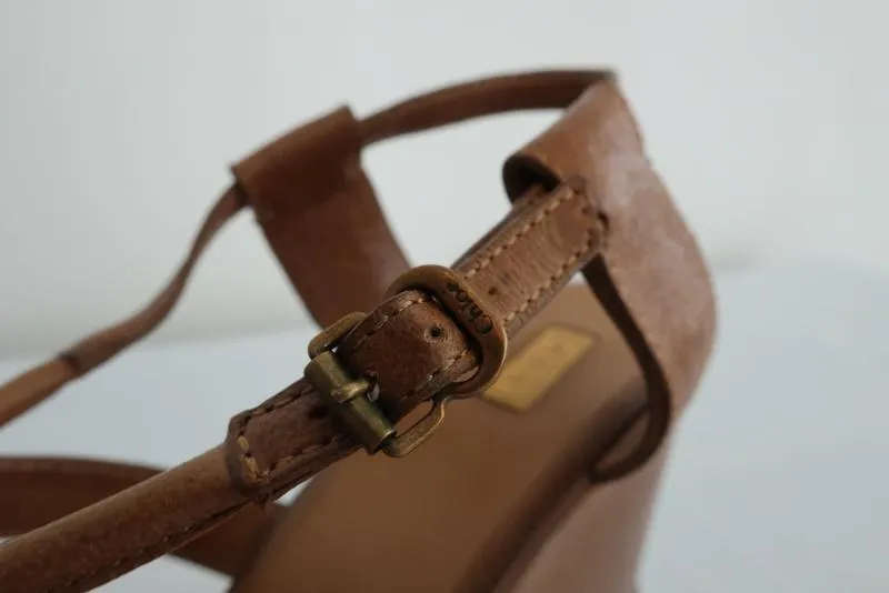 Chloe Plateau-Sandalen Beige Leder Größe 40 mit Kreuzband und Absatz