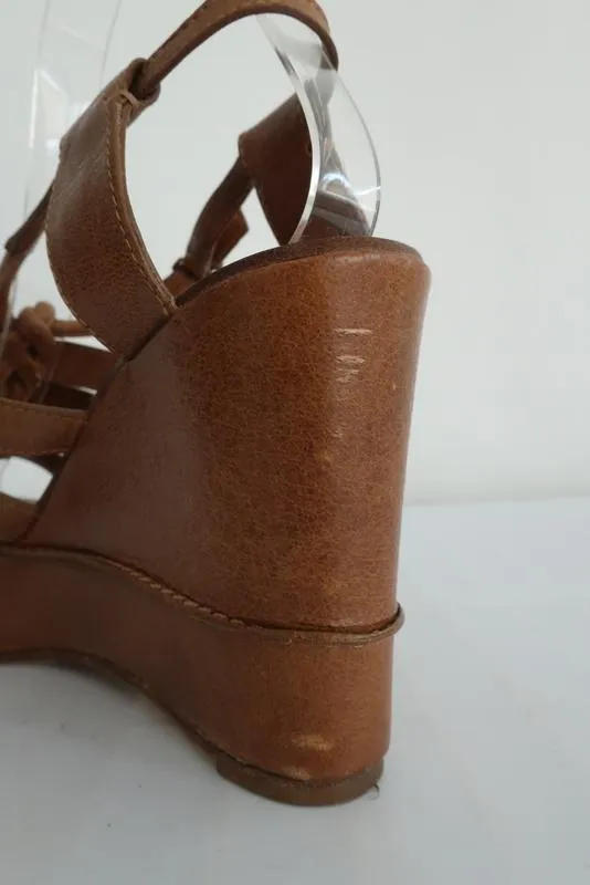 Chloe Plateau-Sandalen Beige Leder Größe 40 mit Kreuzband und Absatz