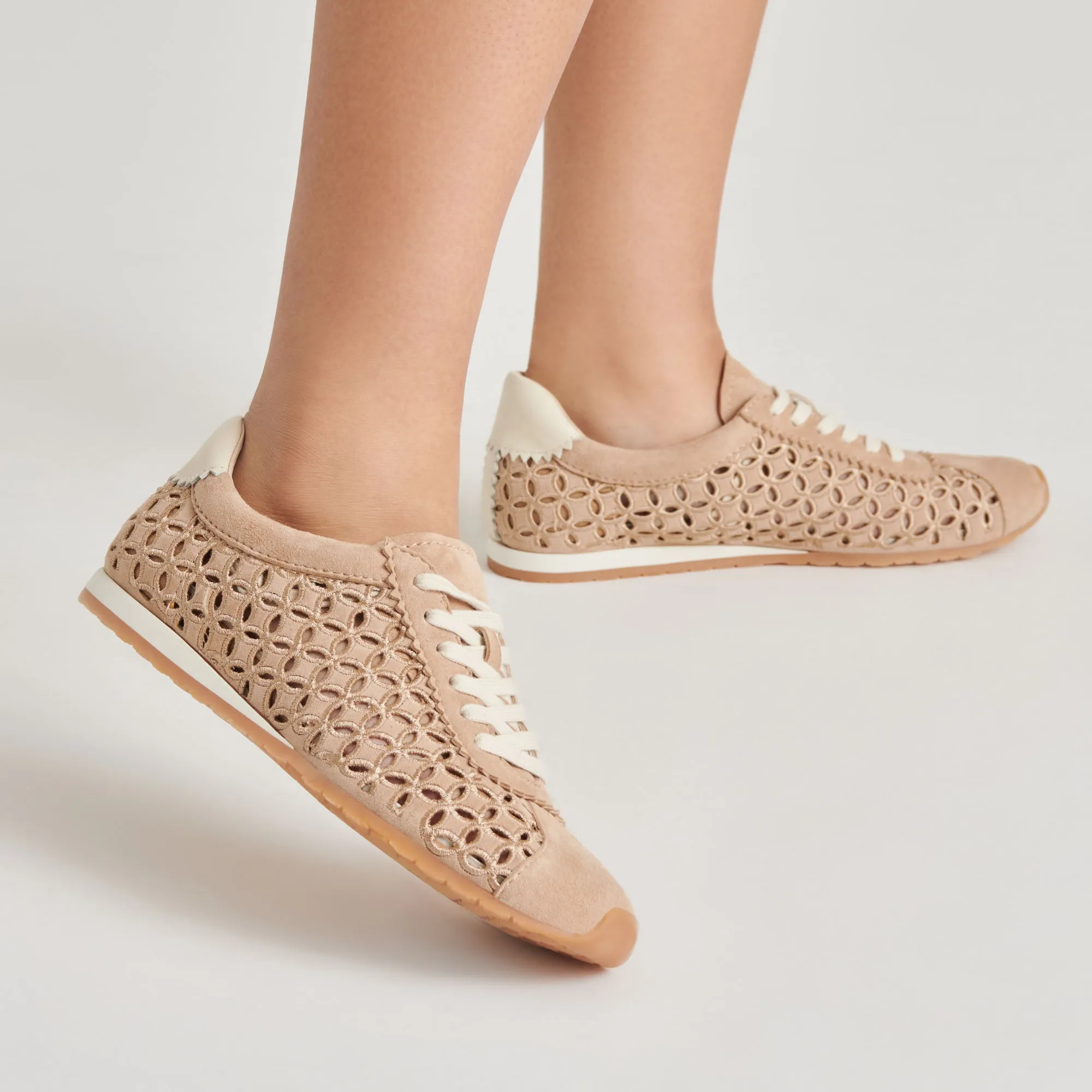 DANIE EYELET PERFEKTE SNEAKERS KAMEL WILDLEDER