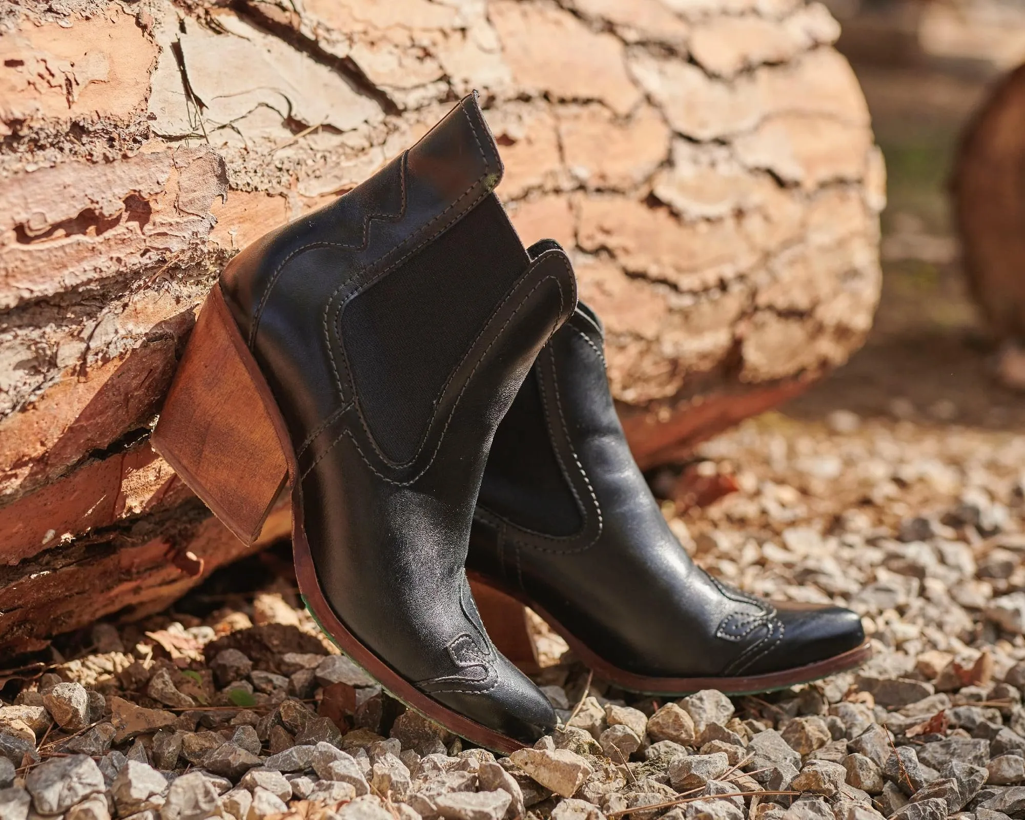 Duke Vegan Apple Leather Chelsea Cowboy Boots | Schwarz