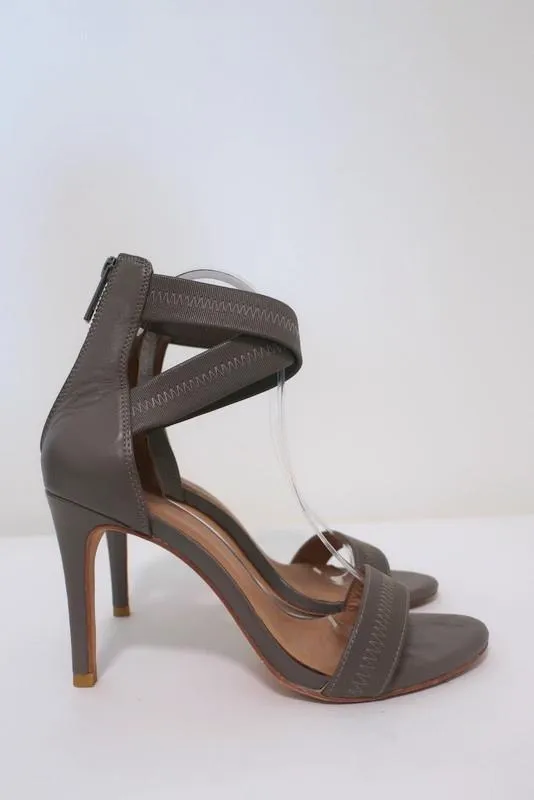 Joie Sandalen Elaine Grau Kreuzriemen Elastisch & Leder Größe 38.5 Offene Zehen Absatz