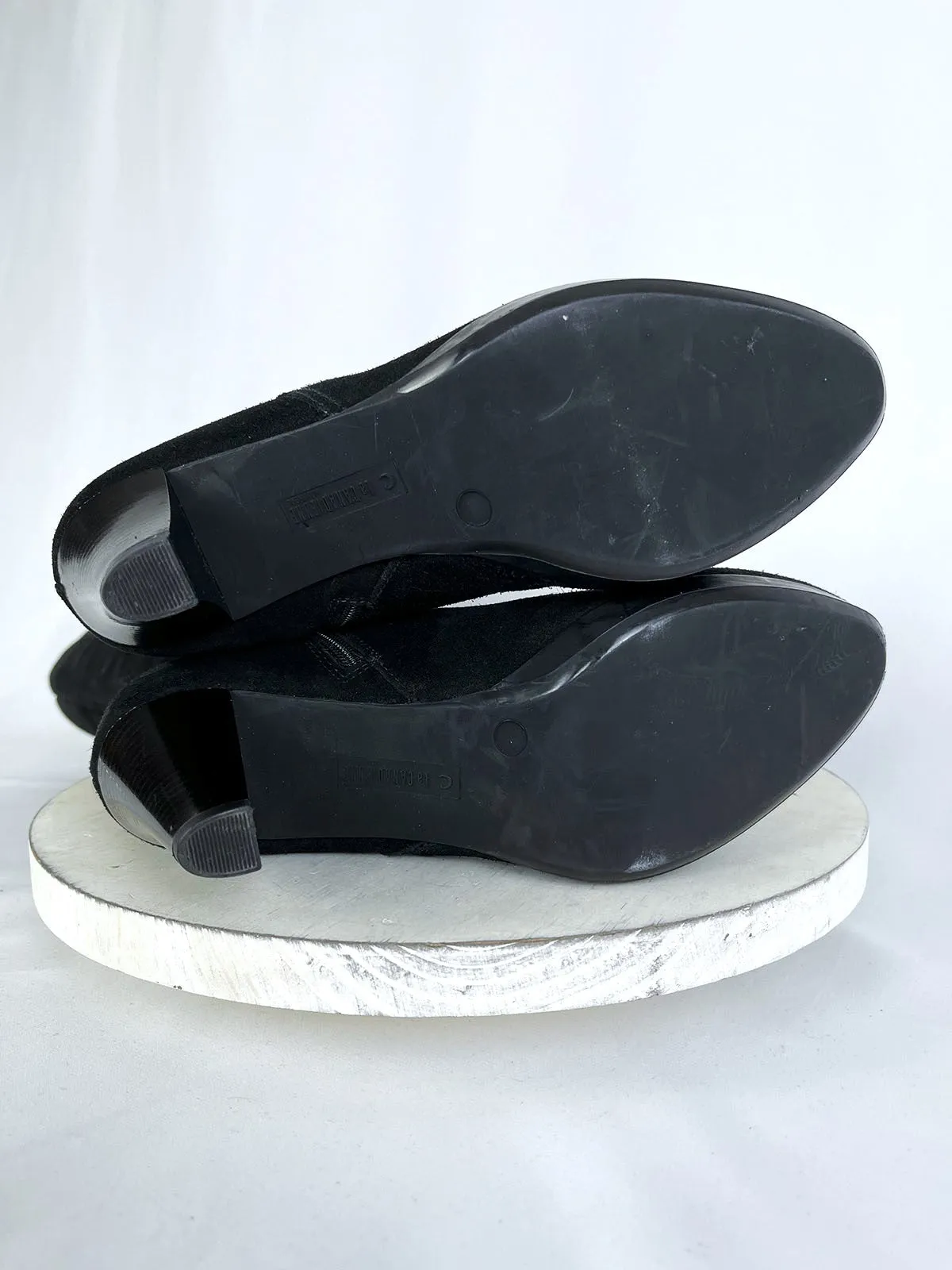 La Canadienne Größe 8 Schwarze Wildlederstiefel mit Knöpfen