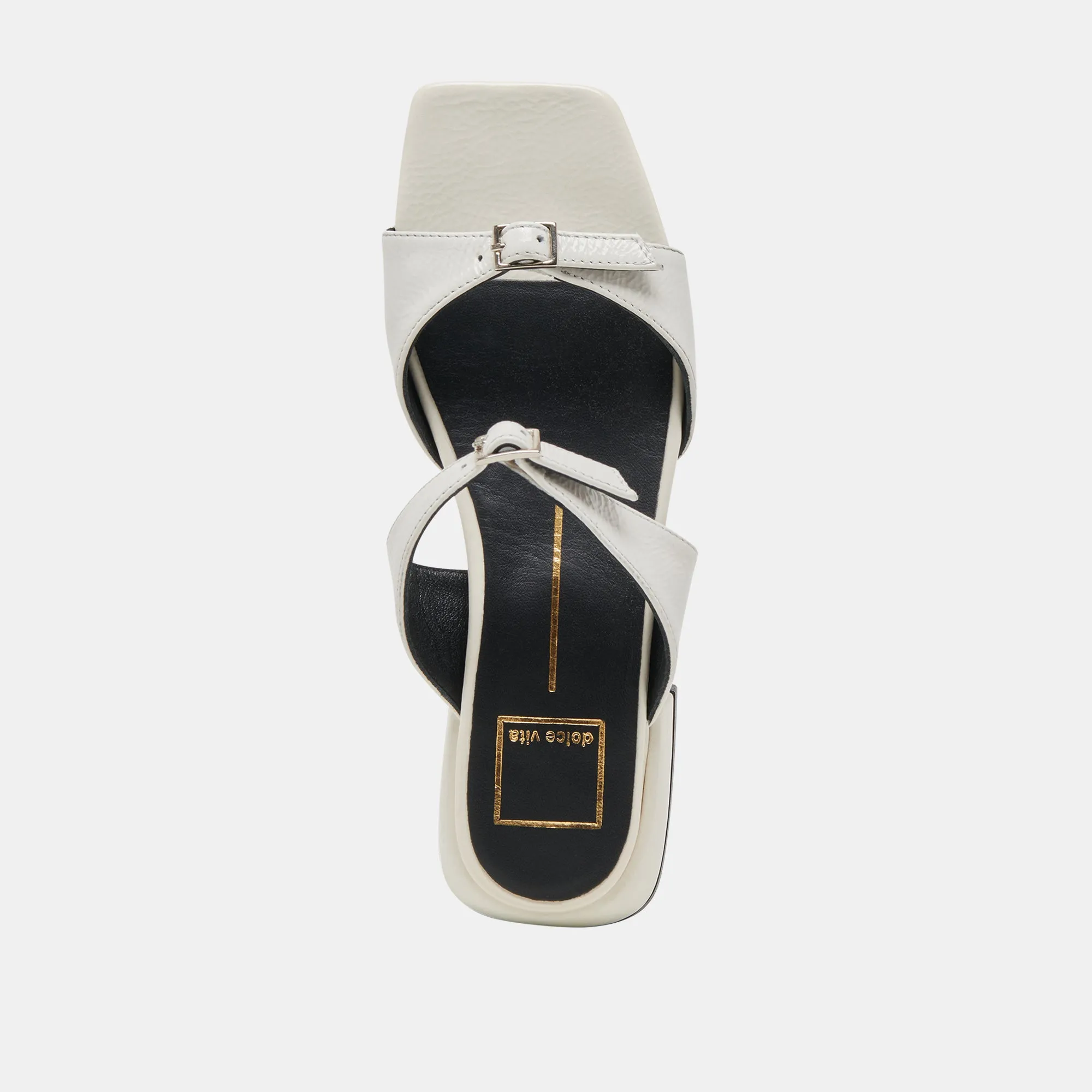 LAVERN SANDALEN OFF WHITE CRINKLE PATENT