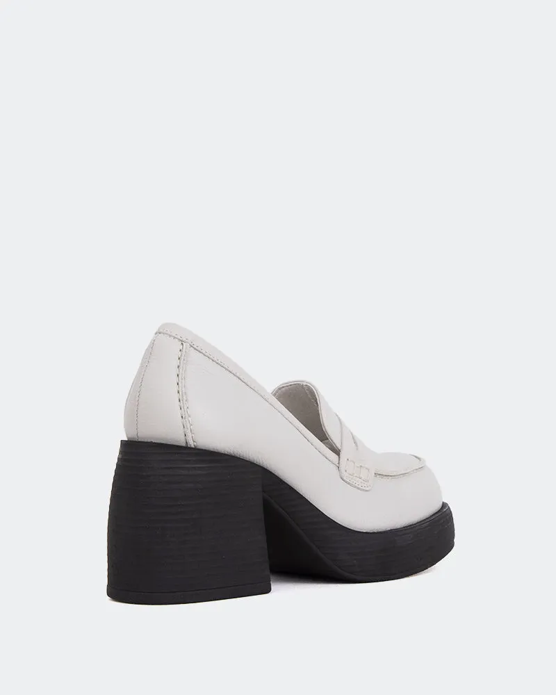 Levigne Off White Leder
