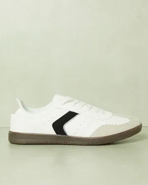 Herren Sneakers aus weißem Materialblock