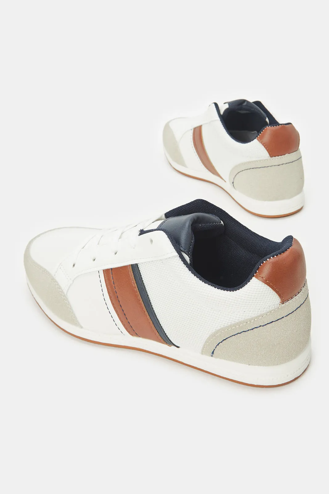 Herren Sneakers aus weißem Materialblock