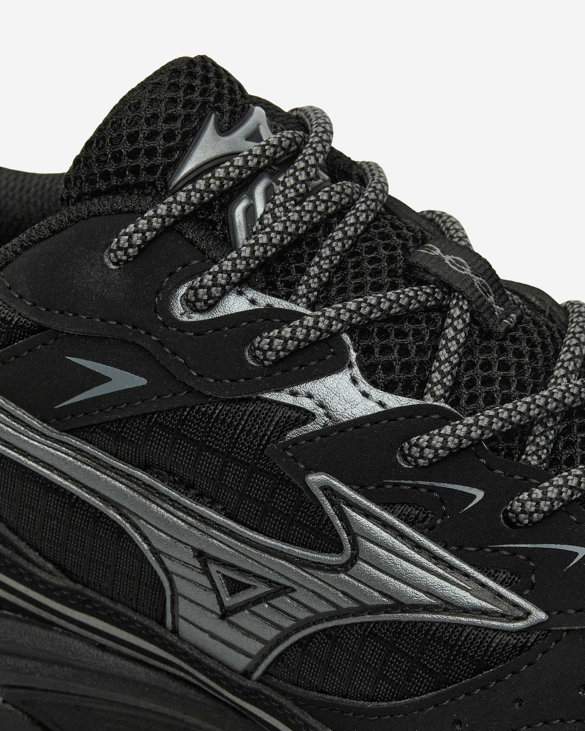 MXR Tech Sneakers Schwarz / Metallgrau