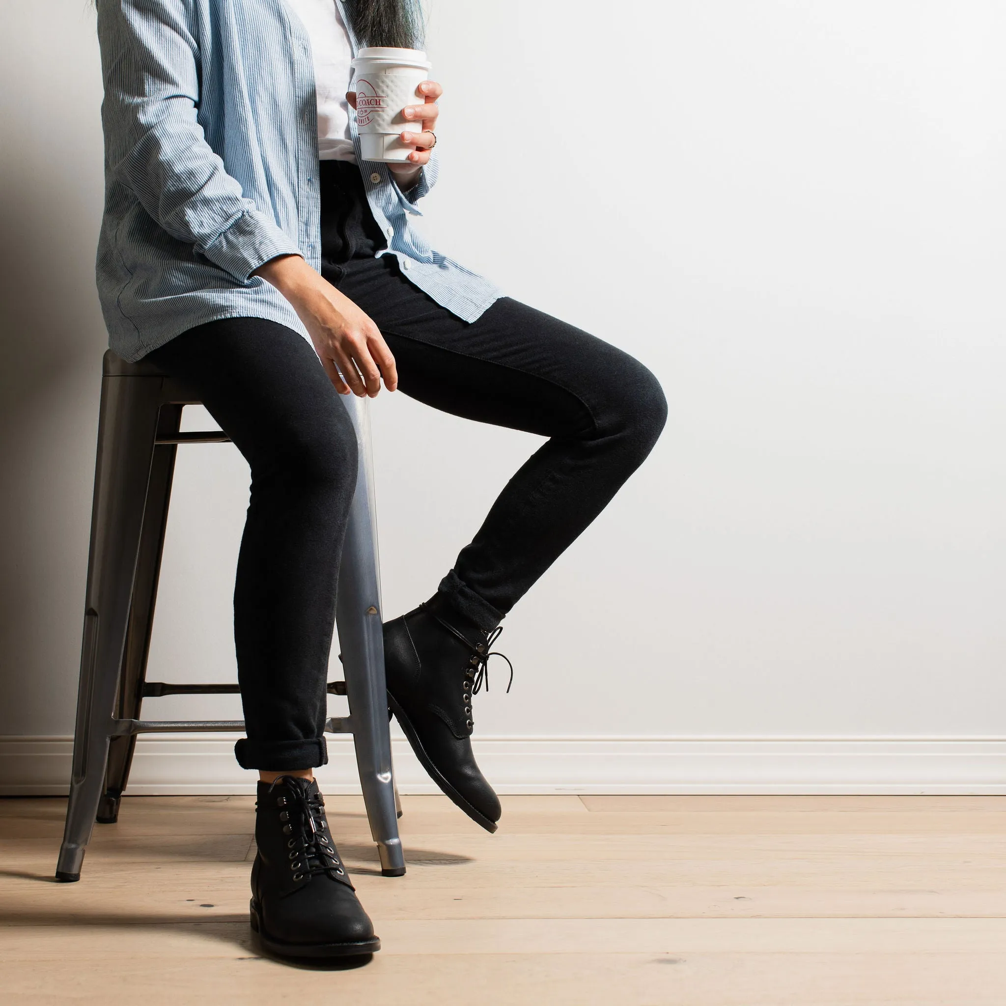 Nora Boot Black Wachs Commander