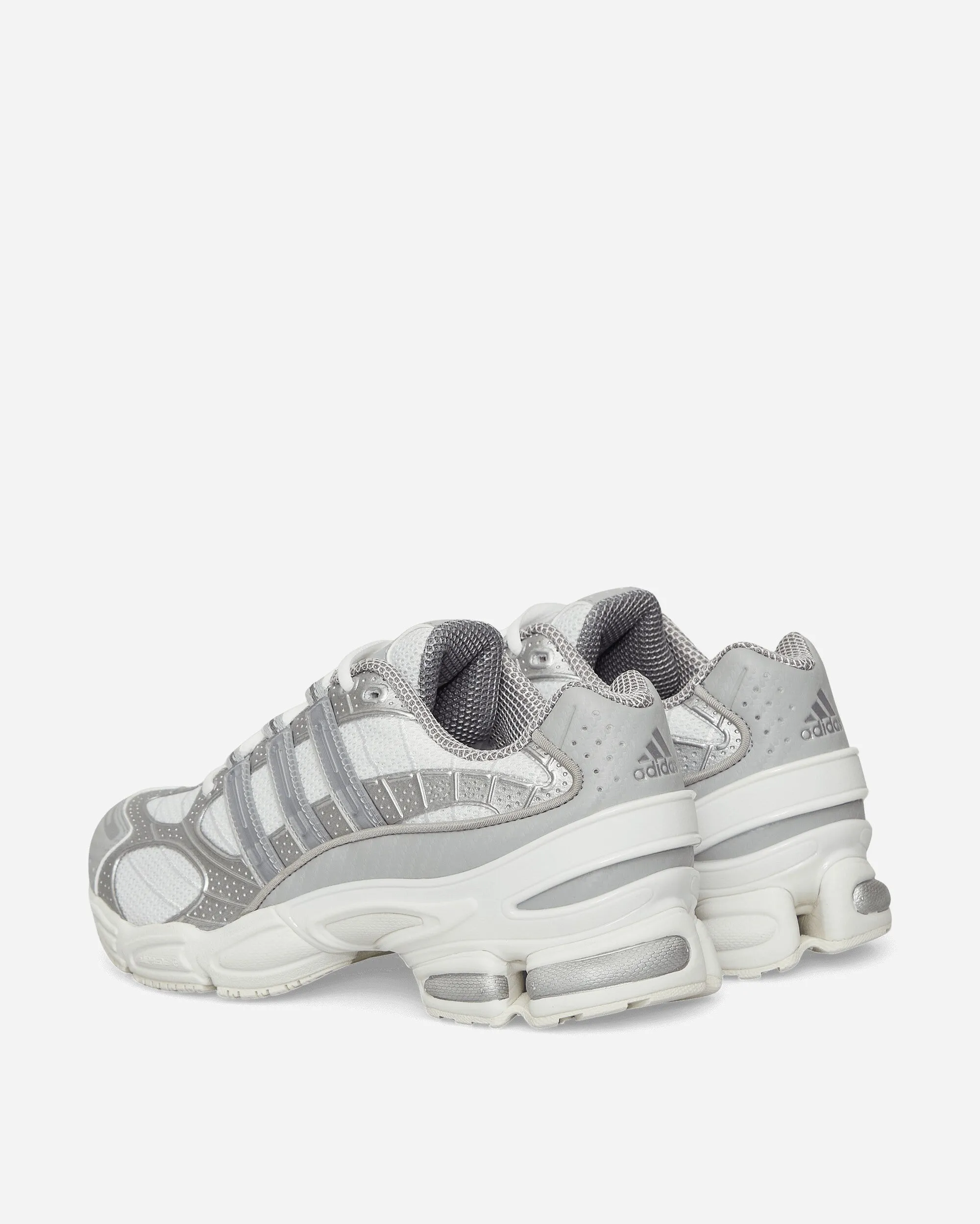 Ozweego Pro Sneakers Wolkenweiß / Silber Metallic / Basisweiß