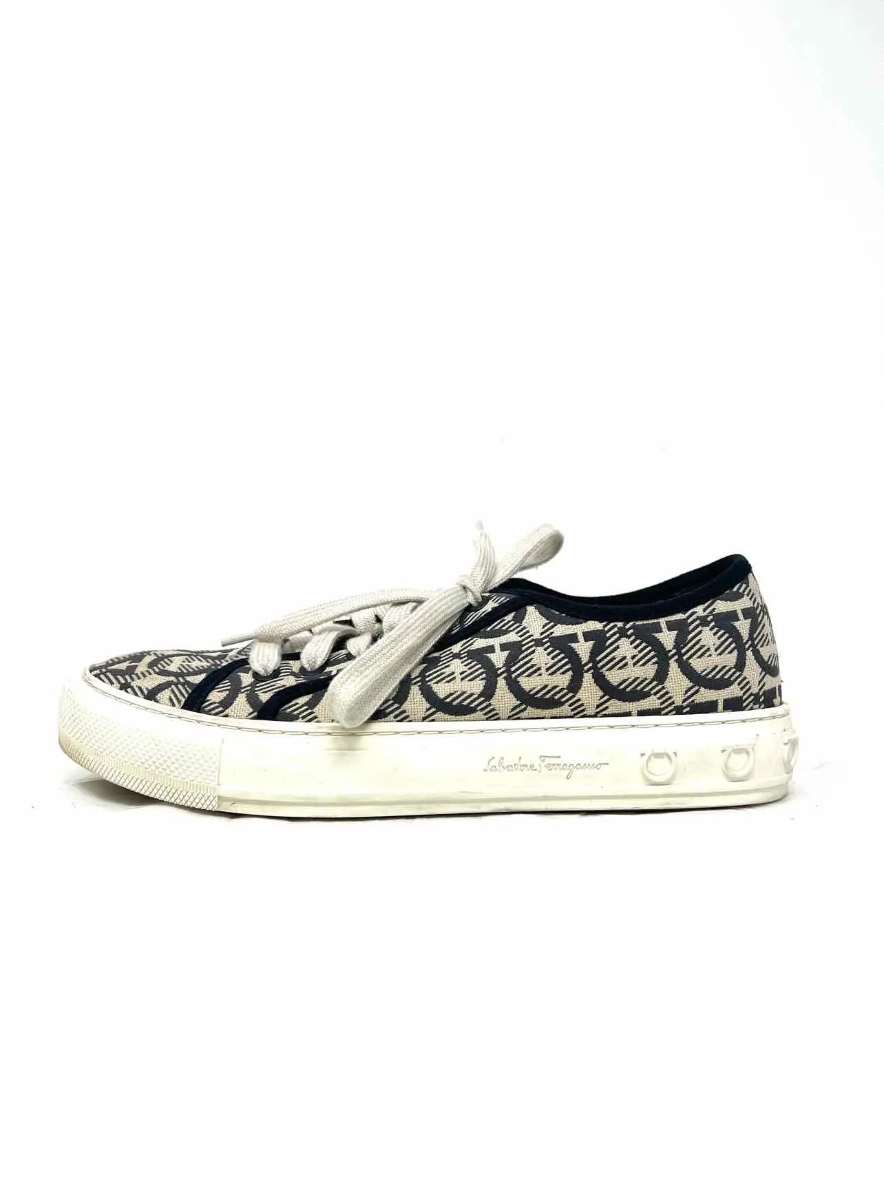 Salvatore Ferragamo Größe 8,5 Beige/Schwarz Signatur Schnürschuhe Sneakers AS IS