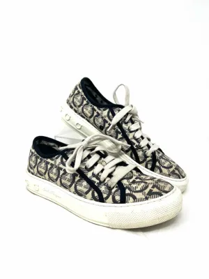Salvatore Ferragamo Größe 8,5 Beige/Schwarz Signatur Schnürschuhe Sneakers AS IS