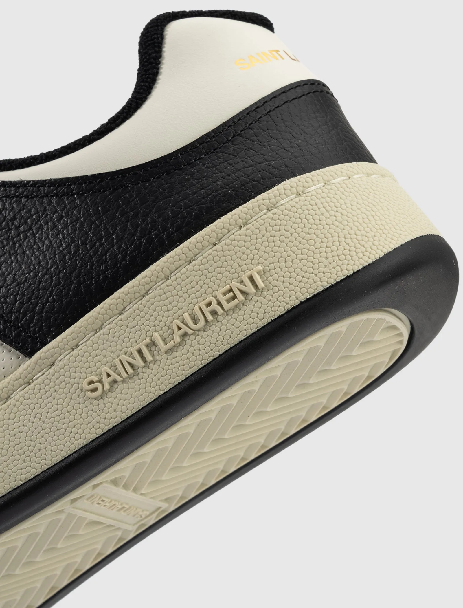 SL/61 GEMASERTES LEDER SNEAKER