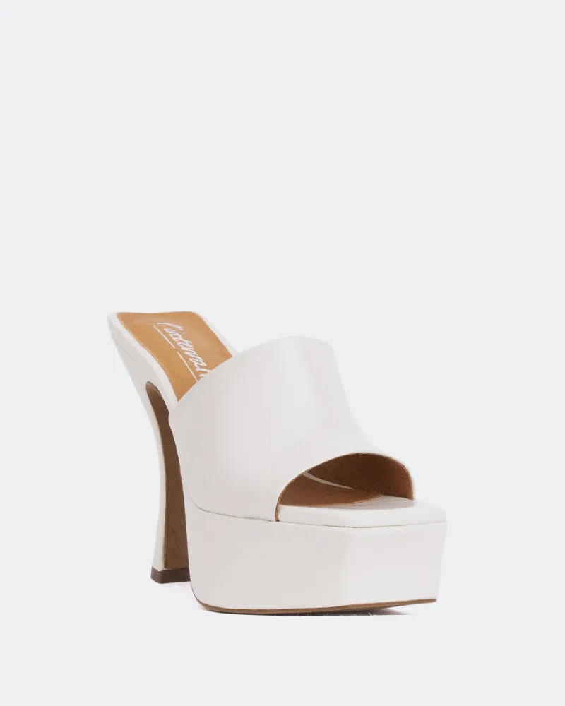 Weekend Off White Leder