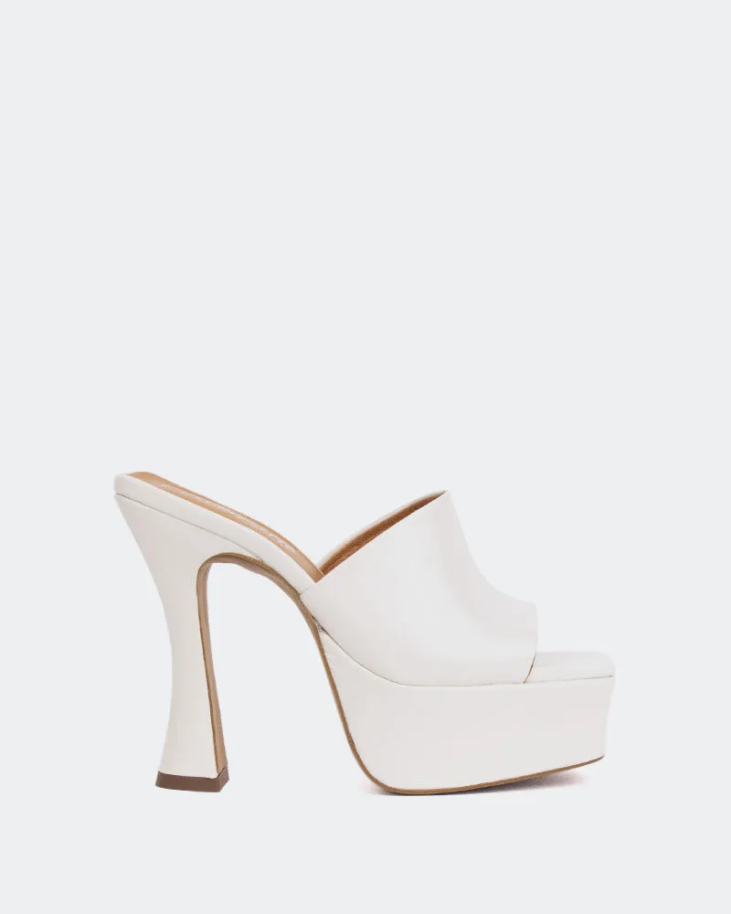 Weekend Off White Leder