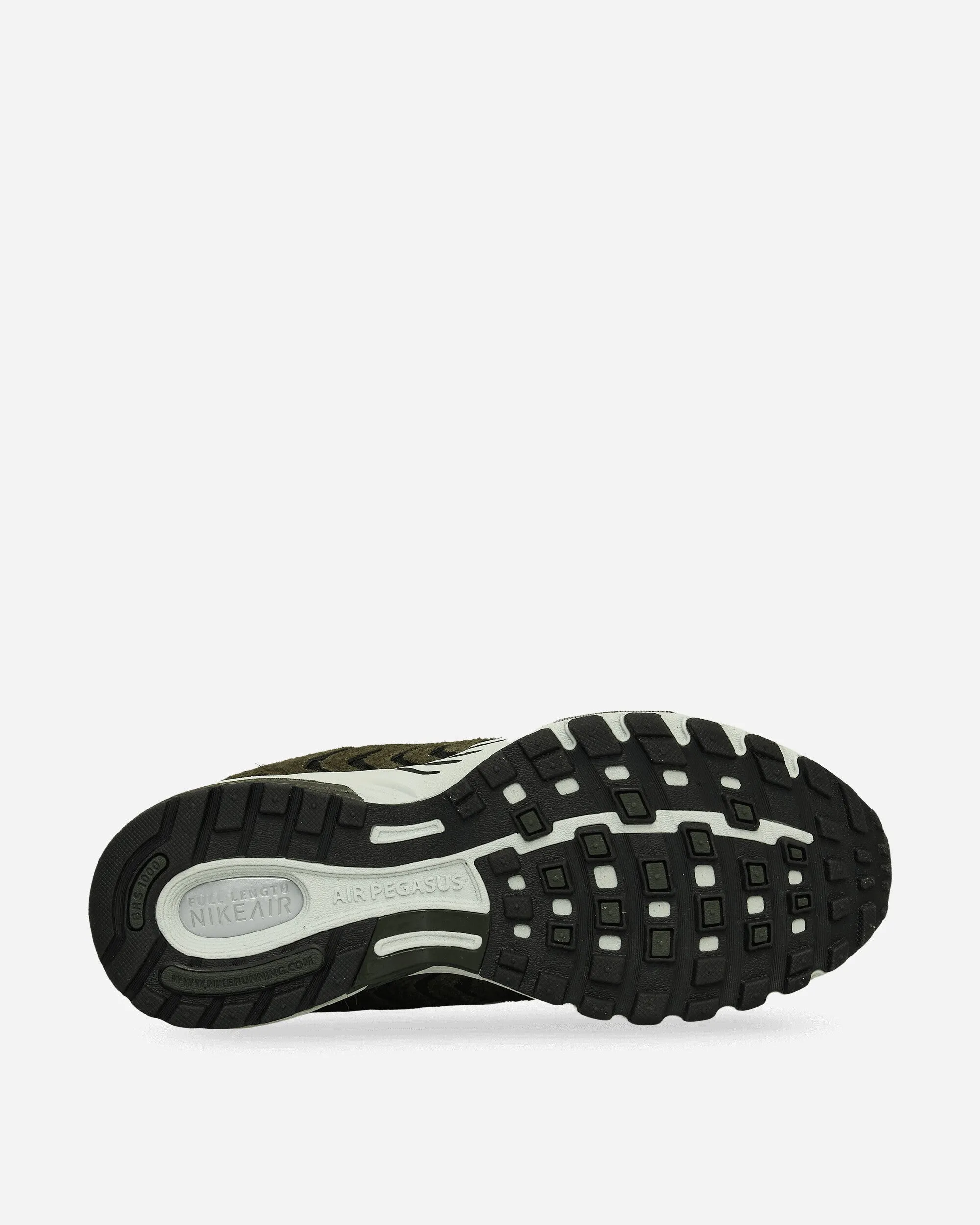Nike Air Pegasus 2005 Sneakers in Sequoia / Schwarz