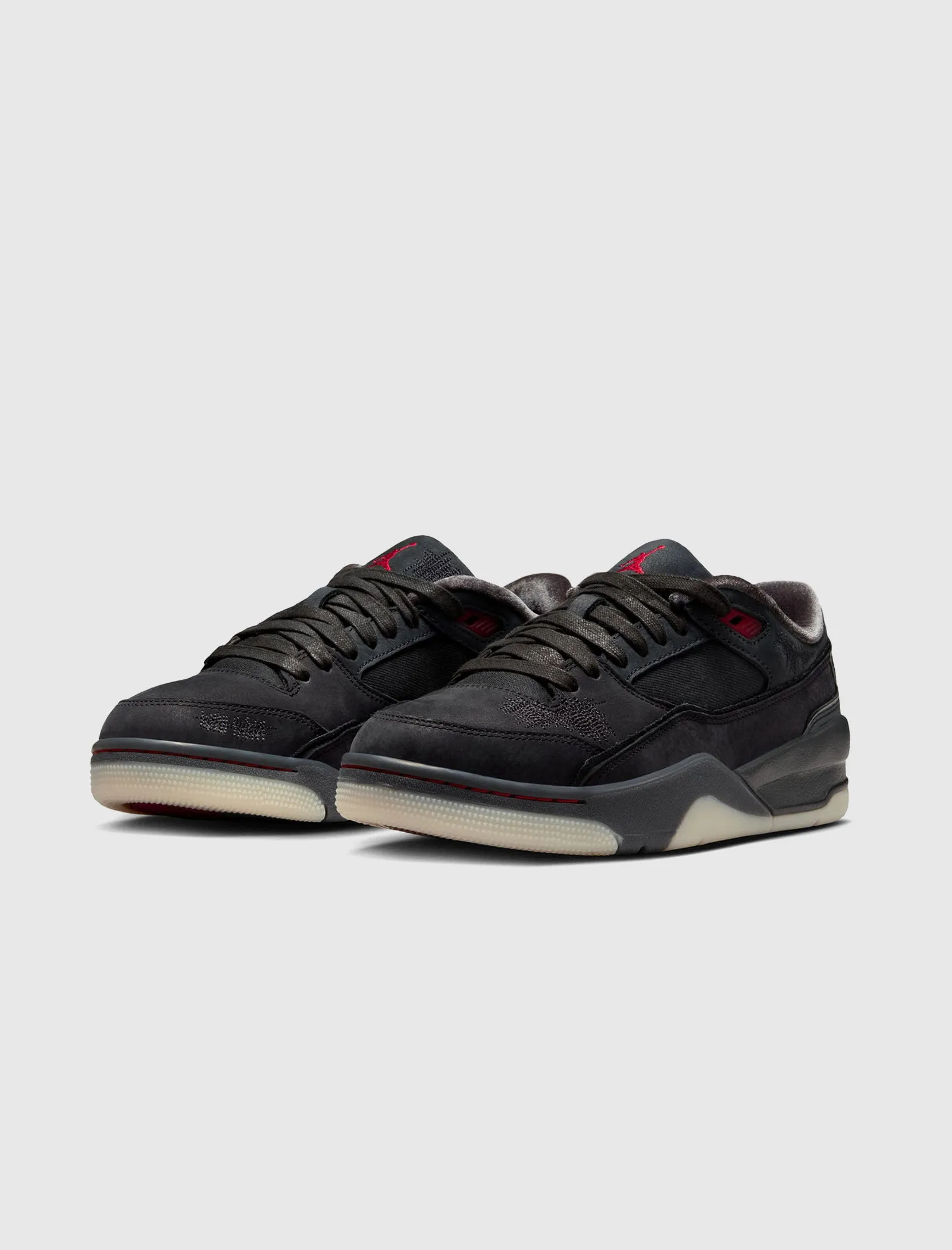 Damen WHO DECIDES WAR X JORDAN FLIGHT COURT 